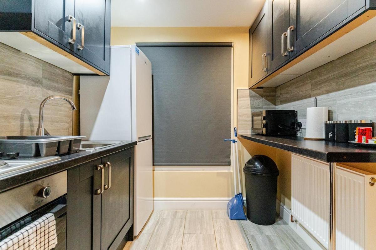 Cozy Flat In Walsall Town Centre Экстерьер фото
